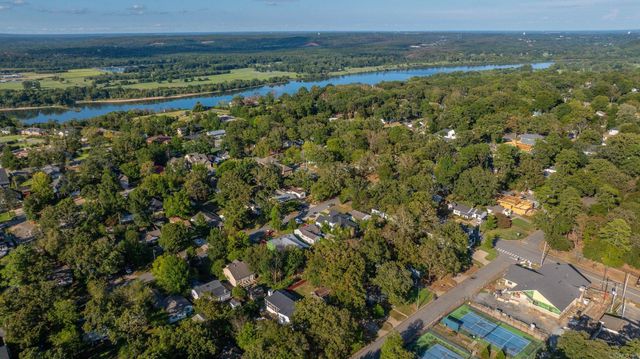 6721 Longwood Road, Cammack Village, AR 72207
