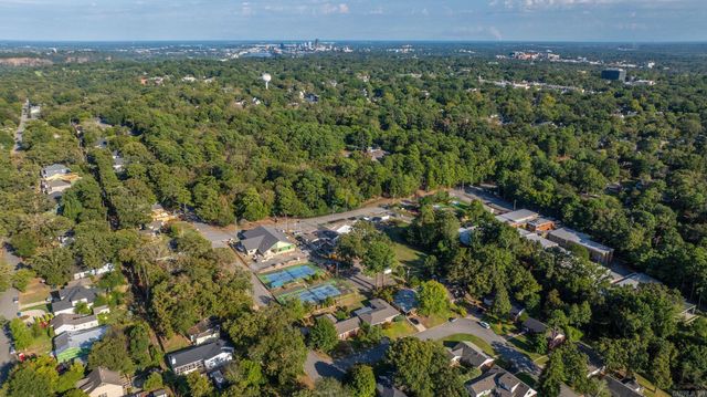 6721 Longwood Road, Cammack Village, AR 72207