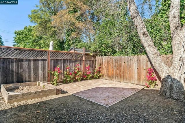 305 Keats Circle, Pleasant Hill, CA 94523