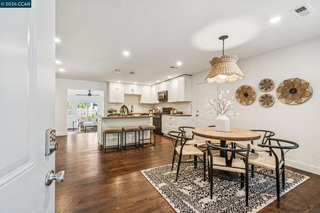 305 Keats Circle, Pleasant Hill, CA 94523