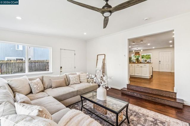 305 Keats Circle, Pleasant Hill, CA 94523