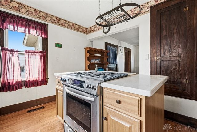 612 W Madison Street, New Carlisle, OH 45344