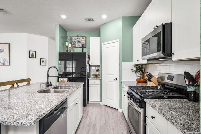 6039 DRAW LOOP, Bulverde, TX 78163