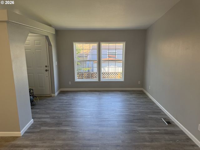 4682 Se 134TH Dr, Portland, OR 97236