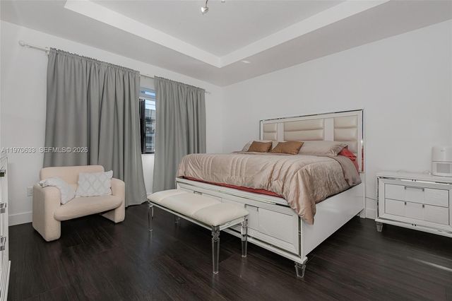 7902 NW 105th Ct 7902, Doral, FL 33178