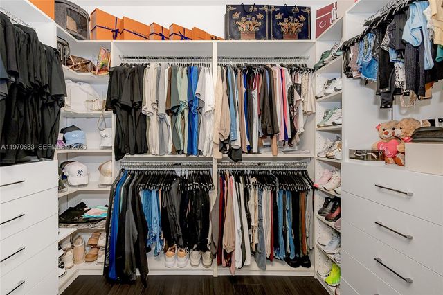 7902 NW 105th Ct 7902, Doral, FL 33178