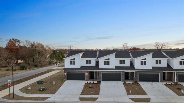 1861 LAPIS Avenue, Centerton, AR 72719