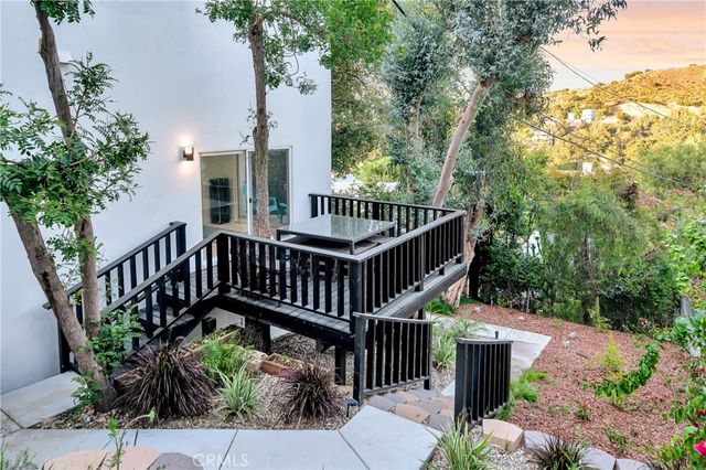 4330 Alhama, Woodland Hills, CA 91364