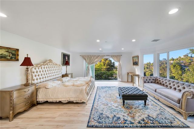 4330 Alhama, Woodland Hills, CA 91364