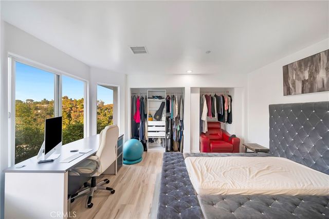 4330 Alhama, Woodland Hills, CA 91364