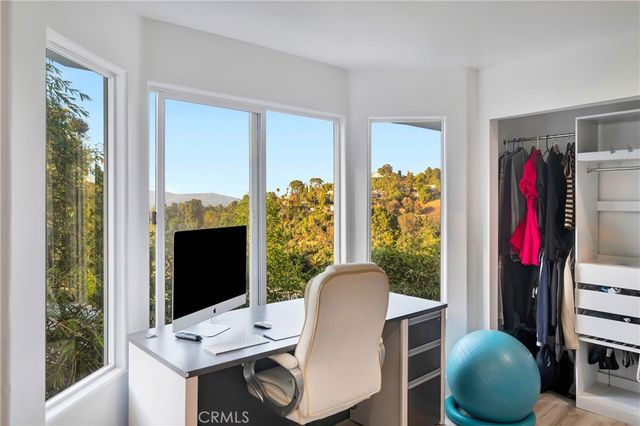 4330 Alhama, Woodland Hills, CA 91364