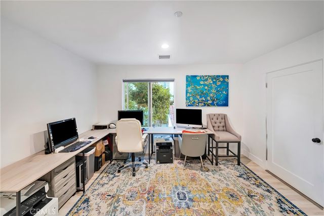 4330 Alhama, Woodland Hills, CA 91364