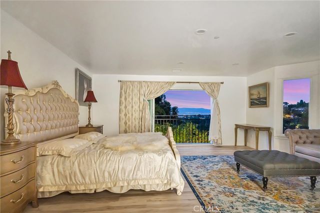 4330 Alhama, Woodland Hills, CA 91364