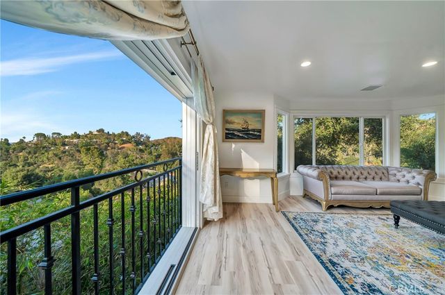 4330 Alhama, Woodland Hills, CA 91364