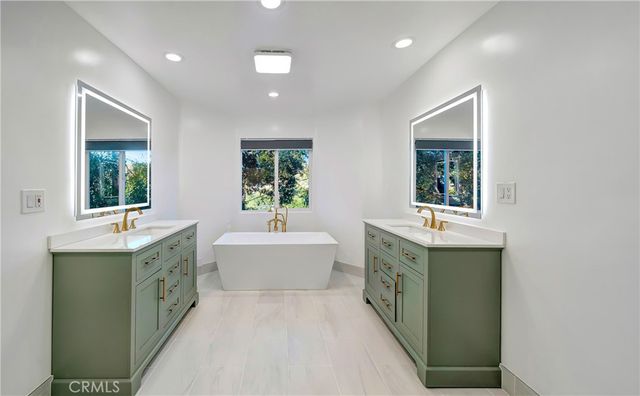 4330 Alhama, Woodland Hills, CA 91364
