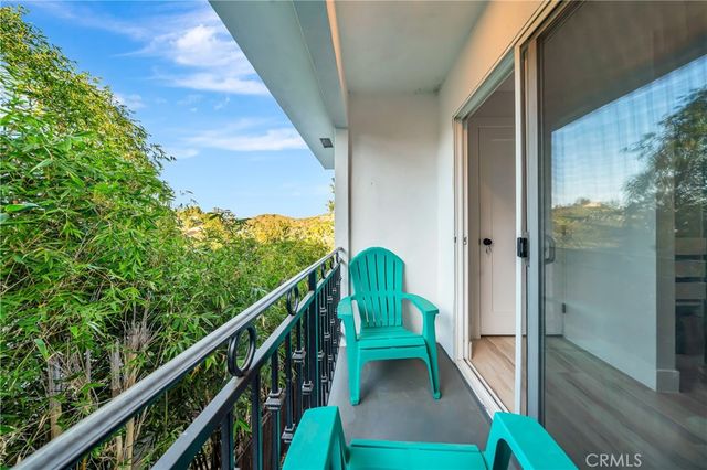 4330 Alhama, Woodland Hills, CA 91364
