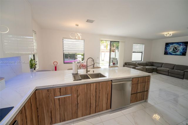 8821 W 34th Ct, Hialeah, FL 33018