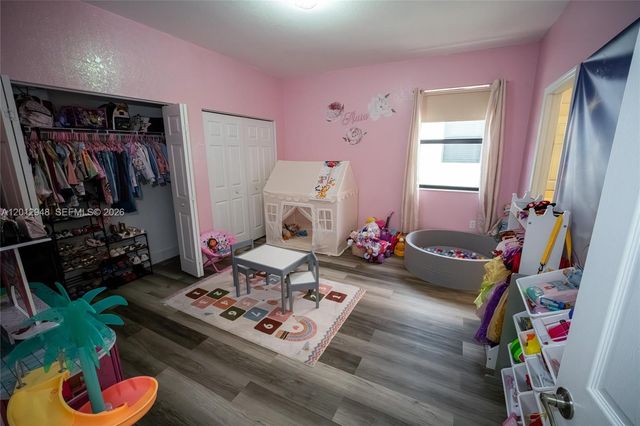 8821 W 34th Ct, Hialeah, FL 33018