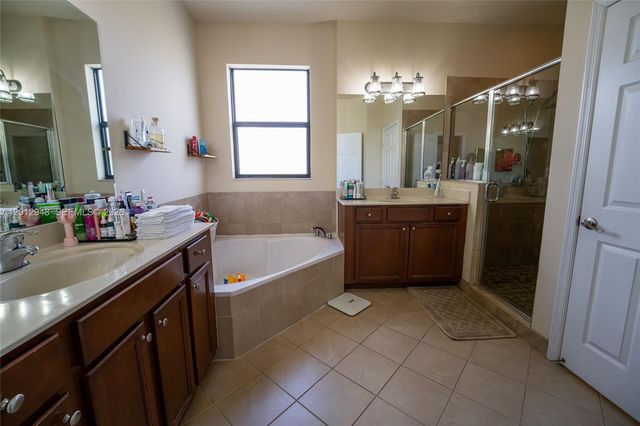 8821 W 34th Ct, Hialeah, FL 33018