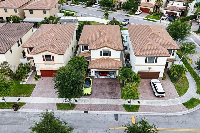 8821 W 34th Ct, Hialeah, FL 33018