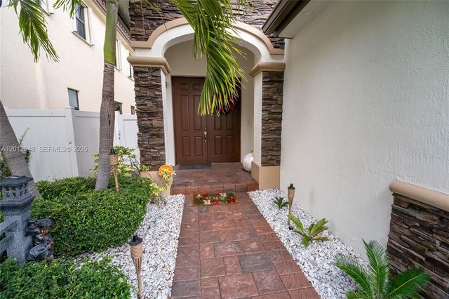 8821 W 34th Ct, Hialeah, FL 33018