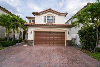 8821 W 34th Ct, Hialeah, FL 33018