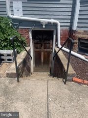 1122 CAROLINE ST #6, Fredericksburg, VA 22401