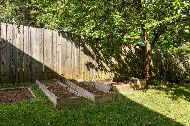 1896 Hooper Street, Decatur, GA 30032