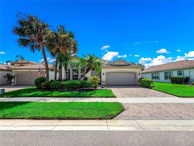 11900 Mataro Avenue, Boynton Beach, FL 33437