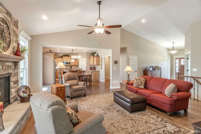 815 Shady Creek Drive, Lafayette, IN 47905