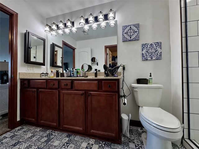 1106 Rolling Hills Court, Norwalk, IA 50211