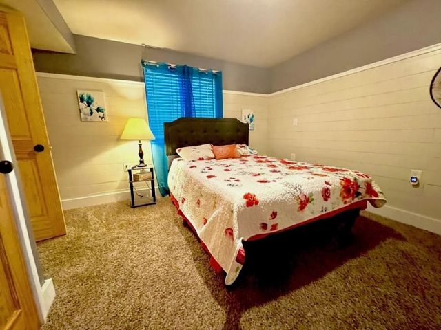 1106 Rolling Hills Court, Norwalk, IA 50211