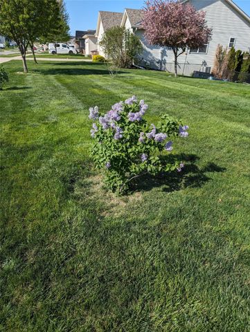 1106 Rolling Hills Court, Norwalk, IA 50211