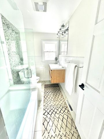 147 Mill St, Westwood, MA 02090