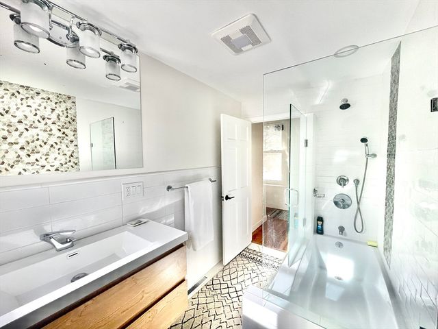 147 Mill St, Westwood, MA 02090