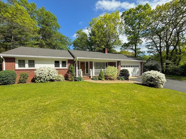 147 Mill St, Westwood, MA 02090