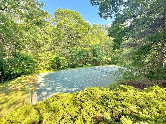 147 Mill St, Westwood, MA 02090