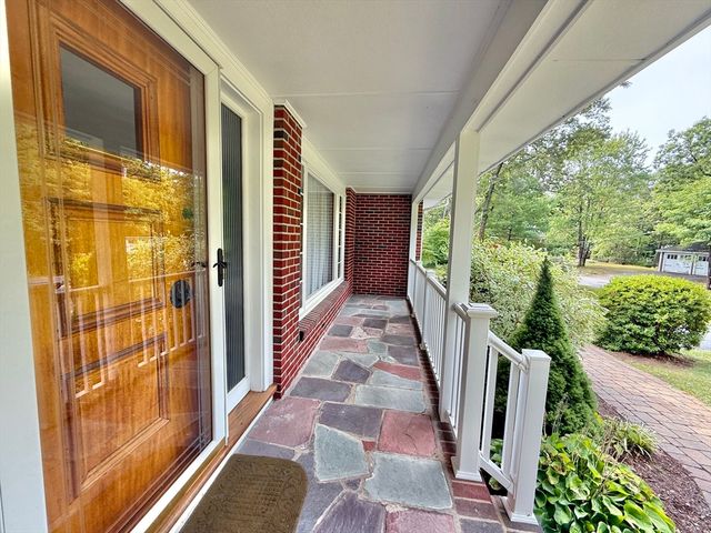 147 Mill St, Westwood, MA 02090
