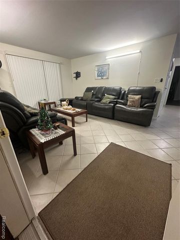 11720 15 Mile Road A9, Sterling Heights, MI 48312