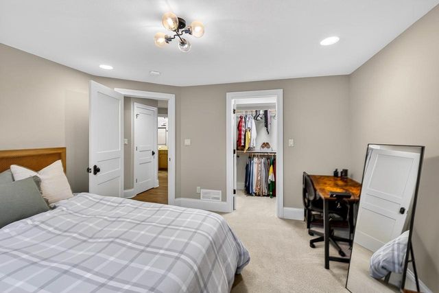 1500 Bristlecone Drive, Hartland, WI 53029