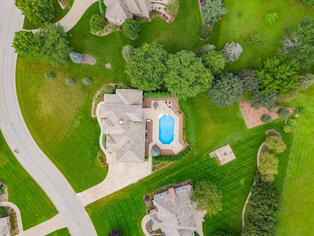 1500 Bristlecone Drive, Hartland, WI 53029