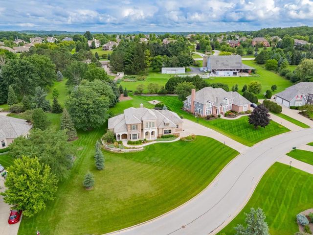 1500 Bristlecone Drive, Hartland, WI 53029