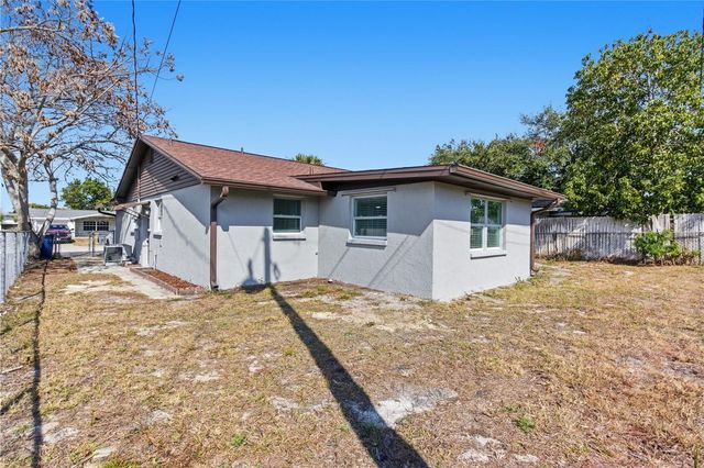 5330 POINSETTIA DR, New Port Richey, FL 34652