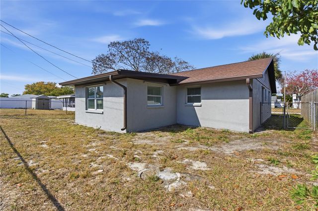 5330 POINSETTIA DR, New Port Richey, FL 34652