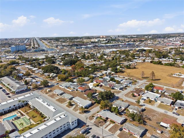 5330 POINSETTIA DR, New Port Richey, FL 34652