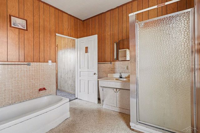 6935 Swan Creek Road, Saginaw, MI 48609