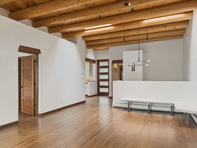 91 Rio Vista Place, Santa Fe, NM 87501