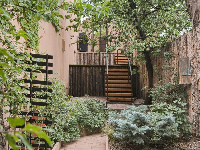 91 Rio Vista Place, Santa Fe, NM 87501
