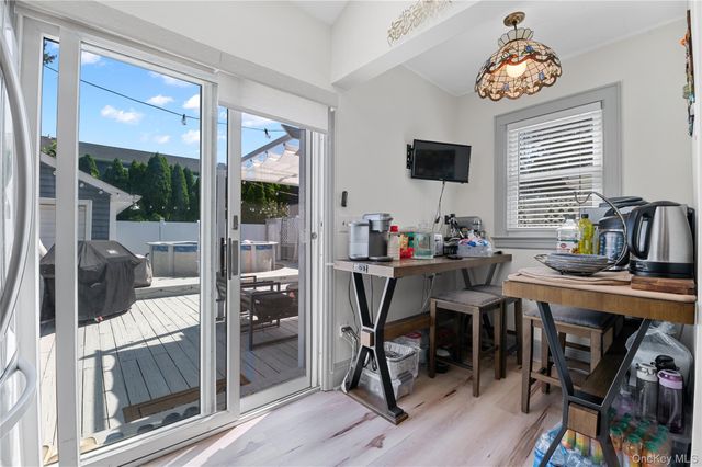 408 Wellington Road, Mineola, NY 11501