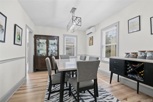 408 Wellington Road, Mineola, NY 11501